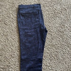 Old Navy Mid Rise Pixie Ankle Pants - Navy satin w/ floral embroidery - NWOT!